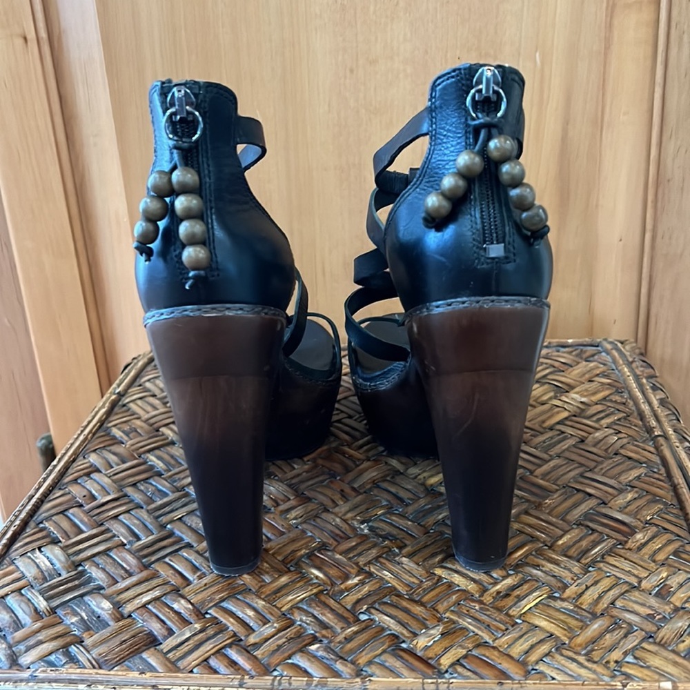 Black Ugg Heels - Picture 4 of 7
